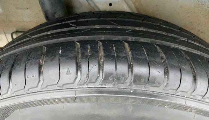 2019 Hyundai VENUE 1.0 TURBO GDI SX+ AT, Petrol, Automatic, 16,678 km, Right Rear Tyre Tread