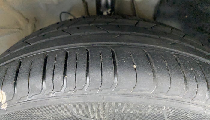 2019 Hyundai VENUE 1.0 TURBO GDI SX+ AT, Petrol, Automatic, 16,678 km, Right Front Tyre Tread