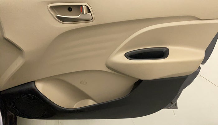 2018 Hyundai NEW SANTRO MAGNA CNG, CNG, Manual, 62,158 km, Driver Side Door Panels Control