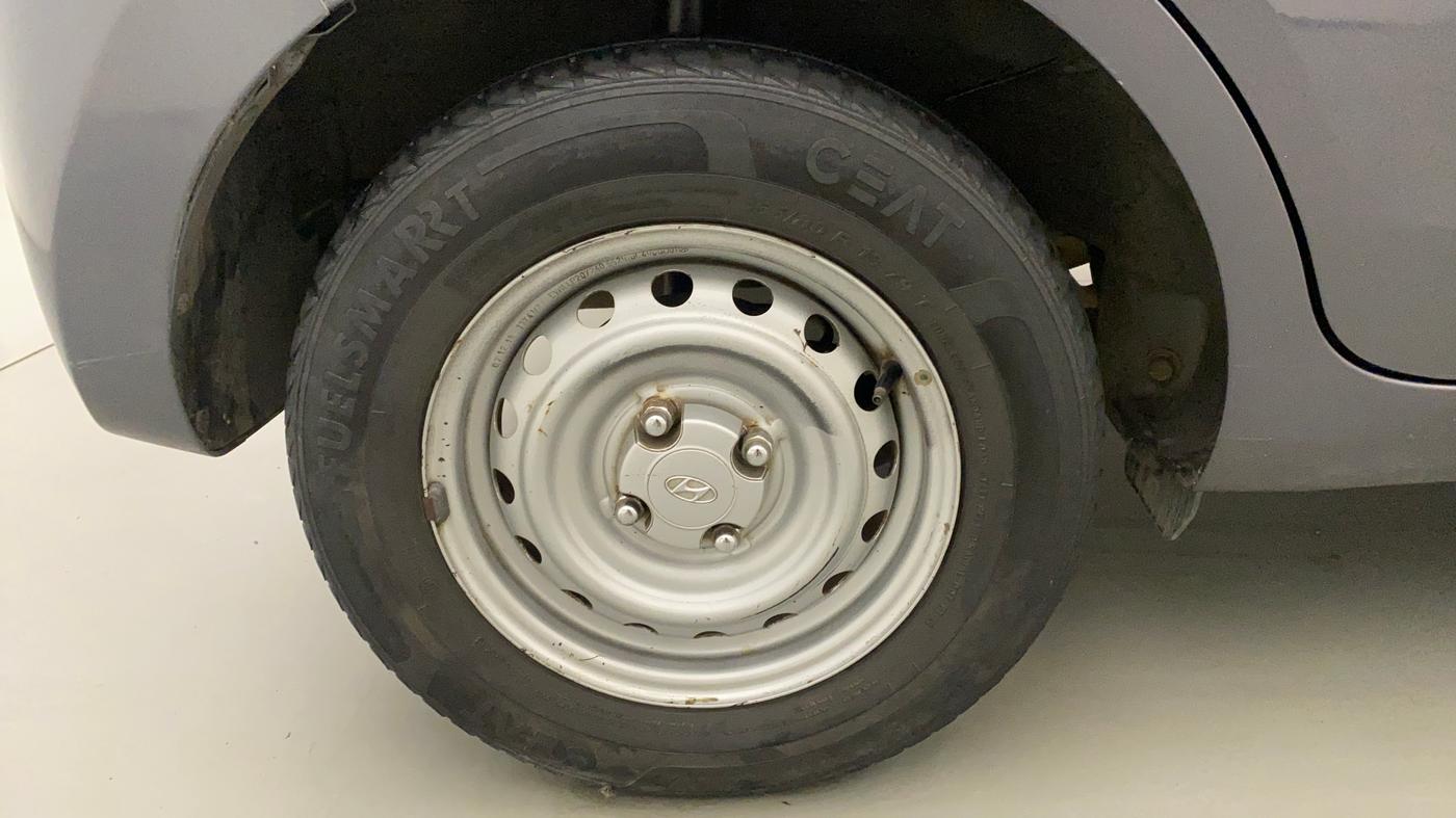 2018 Hyundai NEW SANTRO MAGNA CNG, CNG, Manual, 62,158 km, Right Rear Wheel
