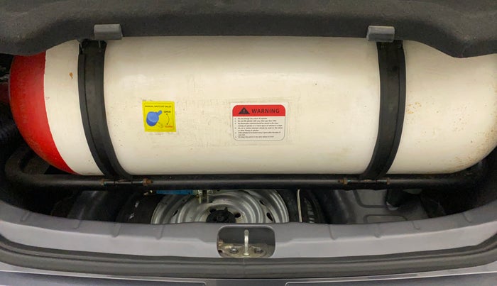 2018 Hyundai NEW SANTRO MAGNA CNG, CNG, Manual, 62,158 km, Boot Inside