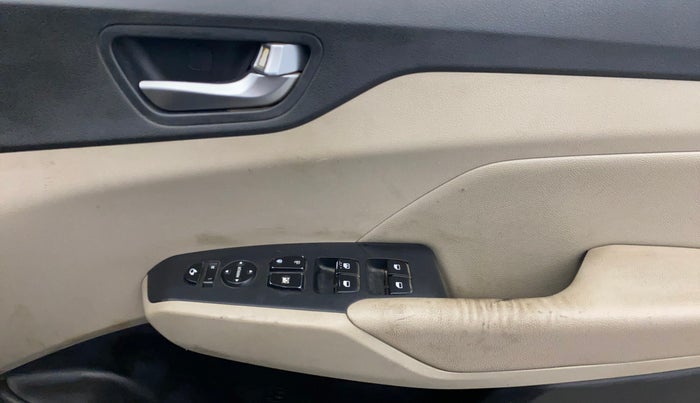 2021 Hyundai Verna SX (O)1.5 VTVT, Petrol, Manual, 73,833 km, Driver Side Door Panels Control