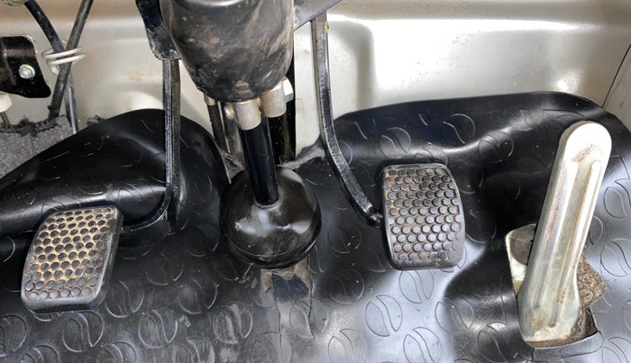 2014 Maruti OMNI E 8 STR, Petrol, Manual, 27,323 km, Pedals