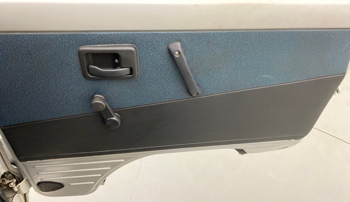 2014 Maruti OMNI E 8 STR, Petrol, Manual, 27,323 km, Driver Side Door Panels Control