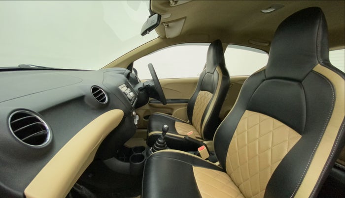 2015 Honda Brio S MT, Petrol, Manual, 45,930 km, Right Side Front Door Cabin