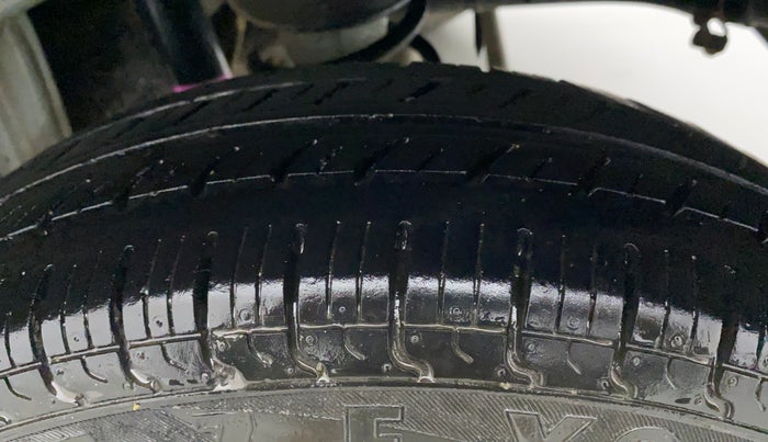 2012 Maruti Alto 800 LXI, CNG, Manual, 91,838 km, Left Rear Tyre Tread