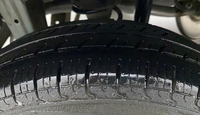2012 Maruti Alto 800 LXI, CNG, Manual, 91,838 km, Right Rear Tyre Tread