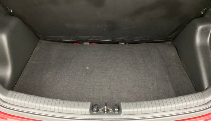 2017 Hyundai Grand i10 SPORTZ 1.2 KAPPA VTVT, Petrol, Manual, 45,451 km, Boot Inside