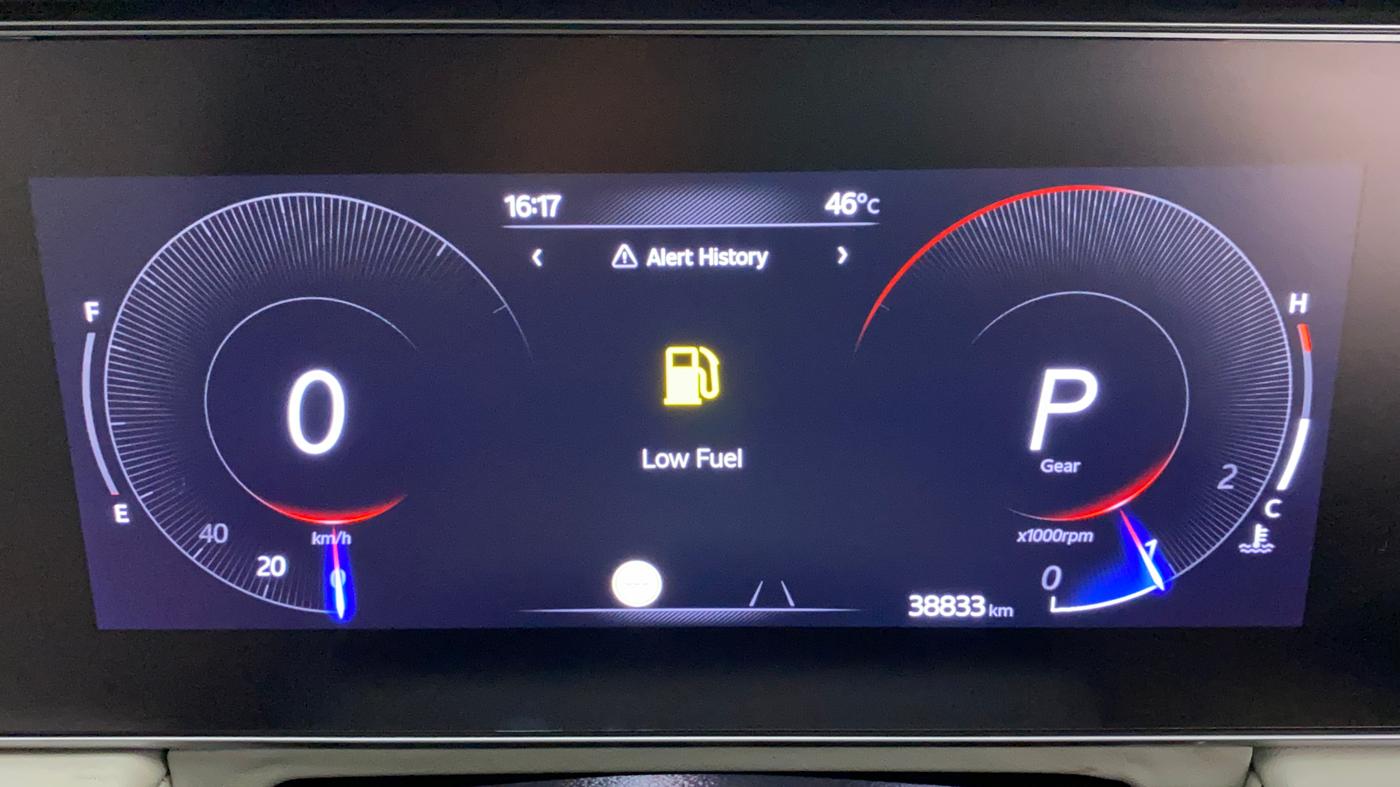 2022 Mahindra XUV700 AX 7 LUXURY D AWD AT 7 STR, Diesel, Automatic, 39,080 km, Odometer Image