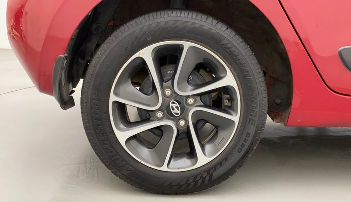 2017 Hyundai Grand i10 SPORTZ AT 1.2 KAPPA VTVT, Petrol, Automatic, 47,224 km, Right Rear Wheel