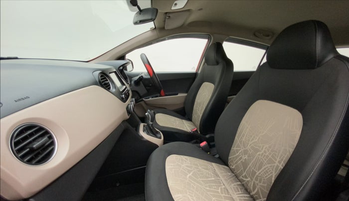 2017 Hyundai Grand i10 SPORTZ AT 1.2 KAPPA VTVT, Petrol, Automatic, 47,224 km, Right Side Front Door Cabin