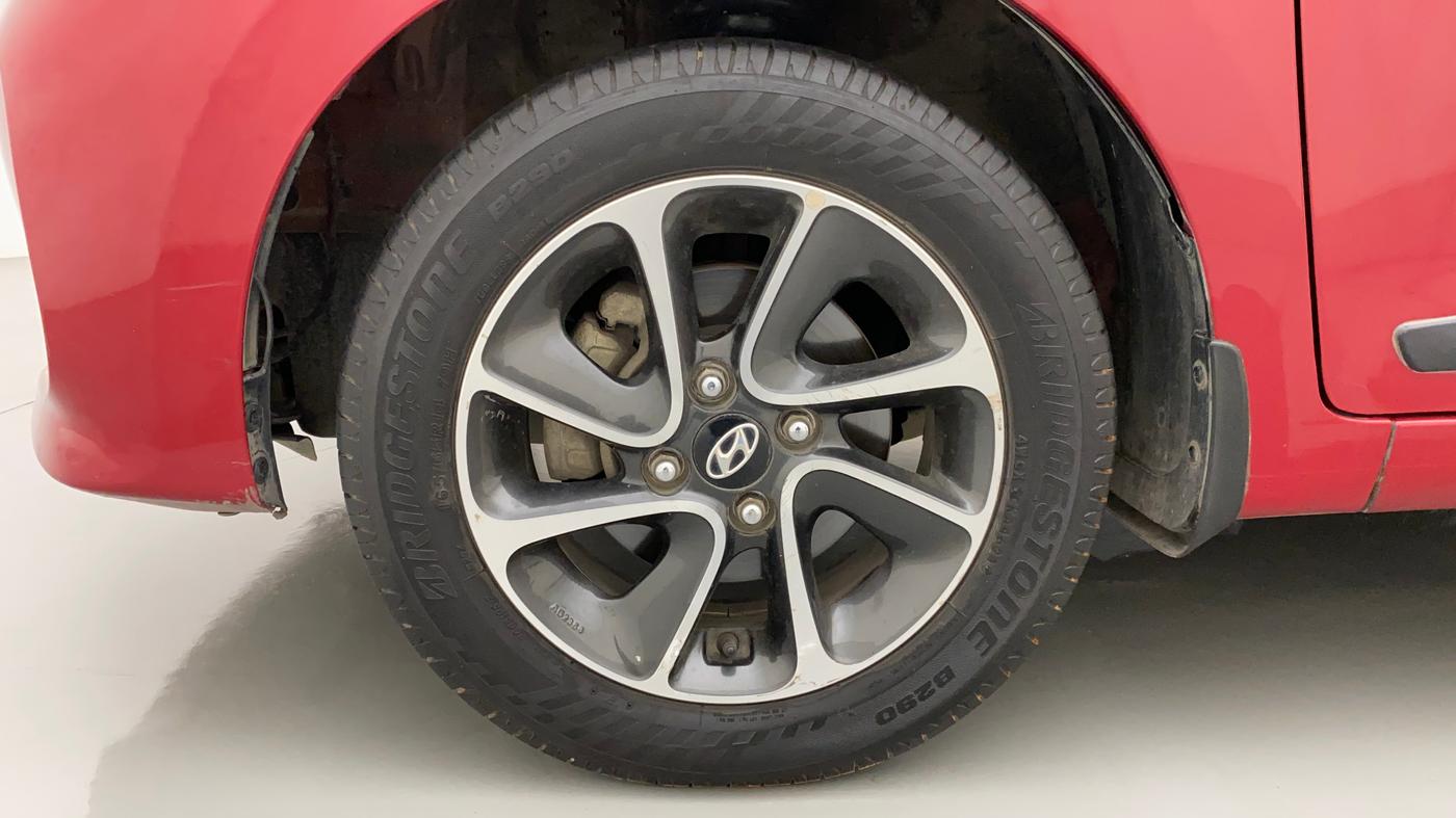 2017 Hyundai Grand i10 SPORTZ AT 1.2 KAPPA VTVT, Petrol, Automatic, 47,224 km, Left Front Wheel