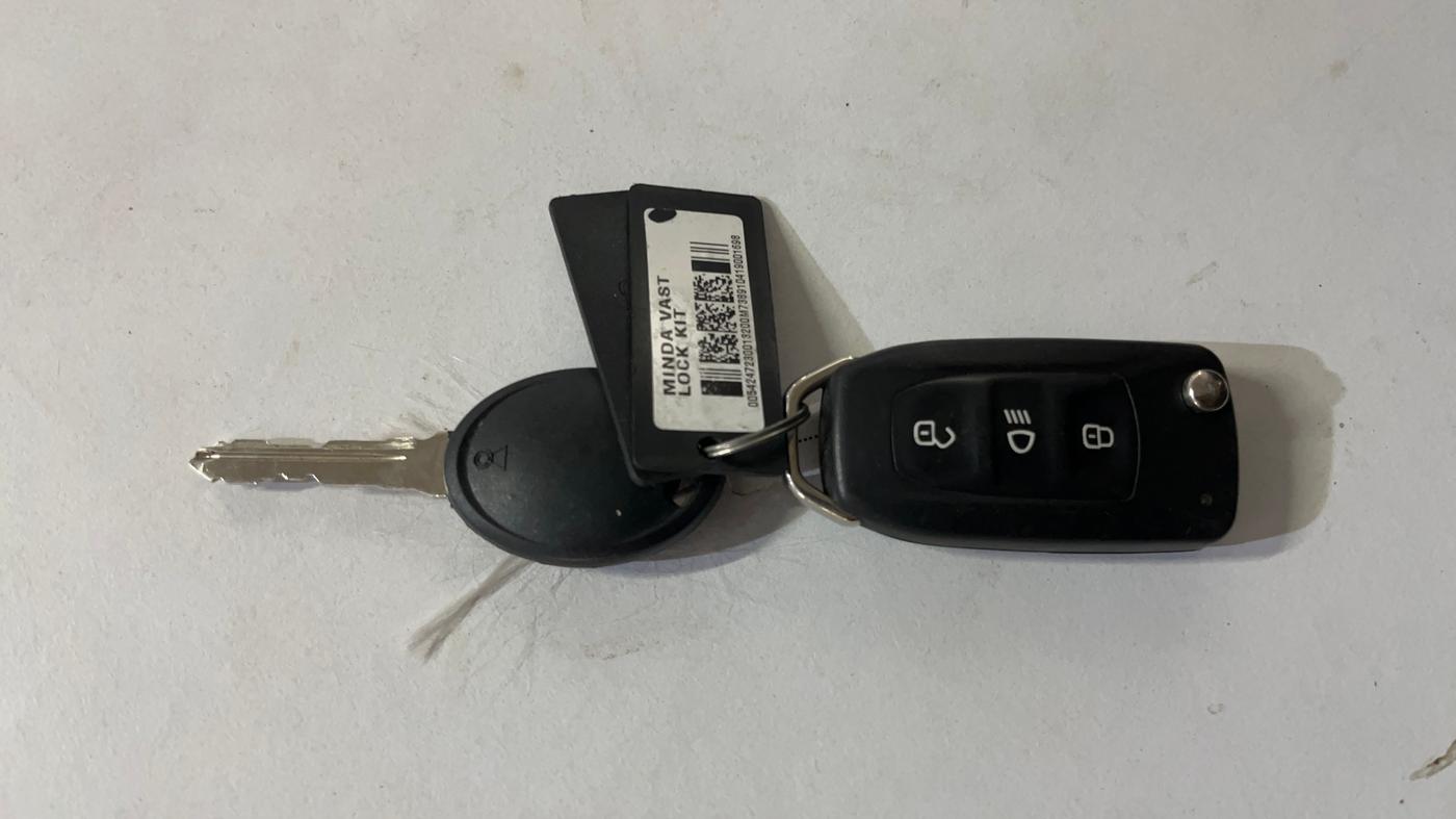 2019 Tata Tiago XT PETROL, Petrol, Manual, 85,935 km, Key Close Up