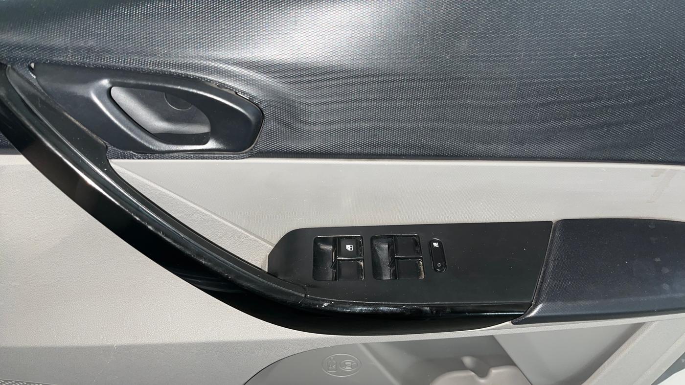 2019 Tata Tiago XT PETROL, Petrol, Manual, 85,935 km, Driver Side Door Panels Control