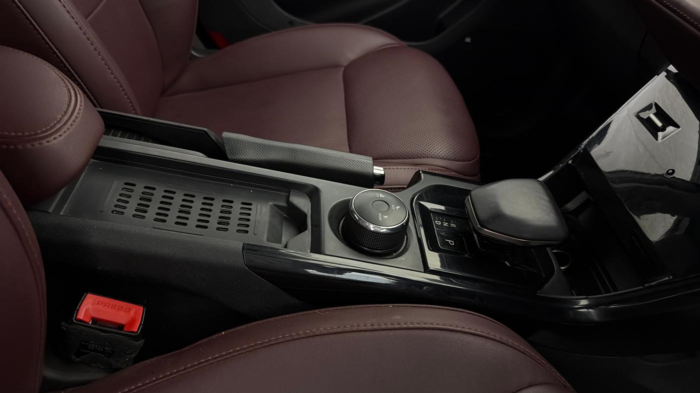 2025 Tata Curvv Accomplished S 1.2 Petrol 7DCA, Petrol, Automatic, 27,791 km, Gear Lever