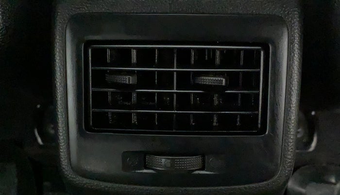 2018 Hyundai Grand i10 SPORTZ (O) 1.2 KAPPA VTVT, Petrol, Manual, 28,031 km, Rear AC Vents