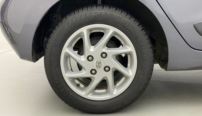 2018 Hyundai Grand i10 SPORTZ (O) 1.2 KAPPA VTVT, Petrol, Manual, 28,031 km, Right Rear Wheel