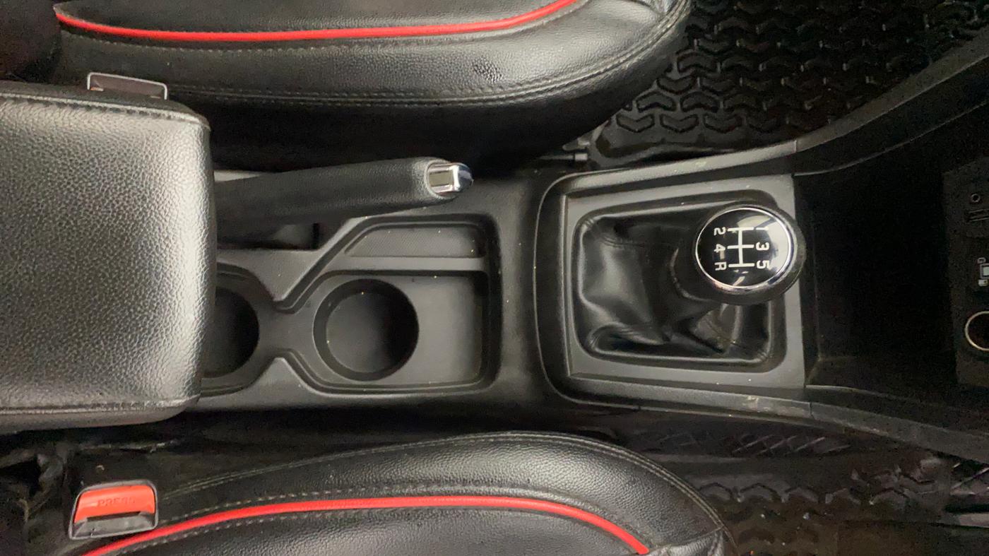 2021 Maruti Vitara Brezza ZXI, CNG, Manual, 60,120 km, Gear Lever