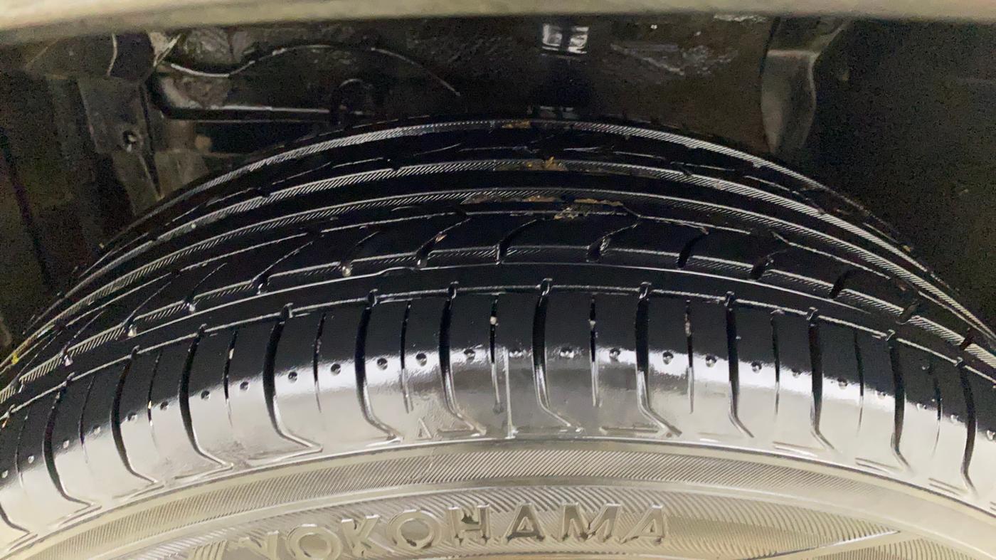 2021 Maruti Vitara Brezza ZXI, CNG, Manual, 60,120 km, Left Front Tyre Tread
