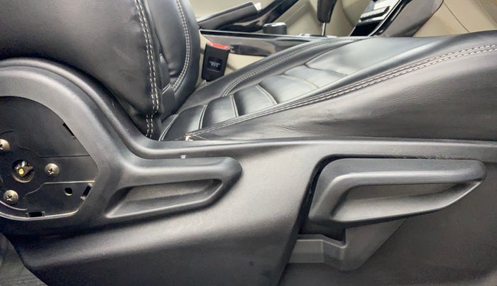 2020 Tata NEXON XZA PLUS SUNROOF PETROL, Petrol, Automatic, 78,536 km, Driver Side Adjustment Panel