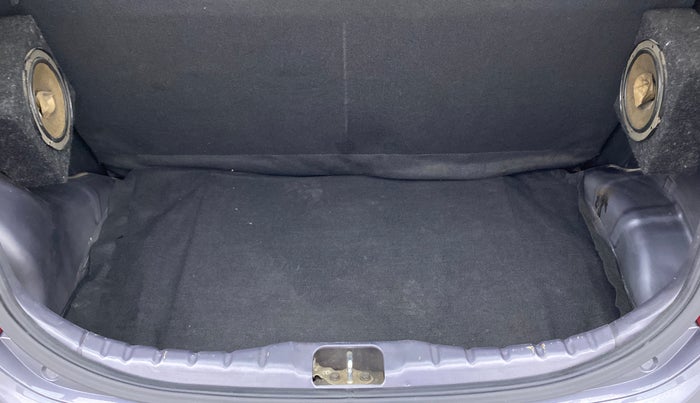 2015 Hyundai Eon ERA PLUS, Petrol, Manual, 26,895 km, Boot Inside