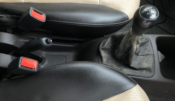2015 Hyundai Eon ERA PLUS, Petrol, Manual, 26,895 km, Gear Lever