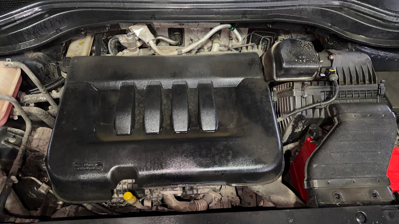 2022 Mahindra XUV700 AX 5 D AT 5 STR, Diesel, Automatic, 50,005 km, Engine View