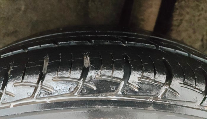 2018 Maruti Baleno DELTA PETROL 1.2, Petrol, Manual, 46,954 km, Left Rear Tyre Tread