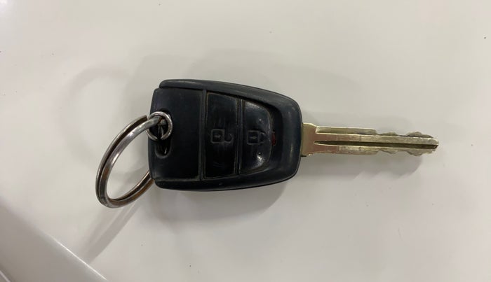 2016 Hyundai Grand i10 SPORTZ 1.2 KAPPA VTVT, Petrol, Manual, 40,629 km, Key Close Up