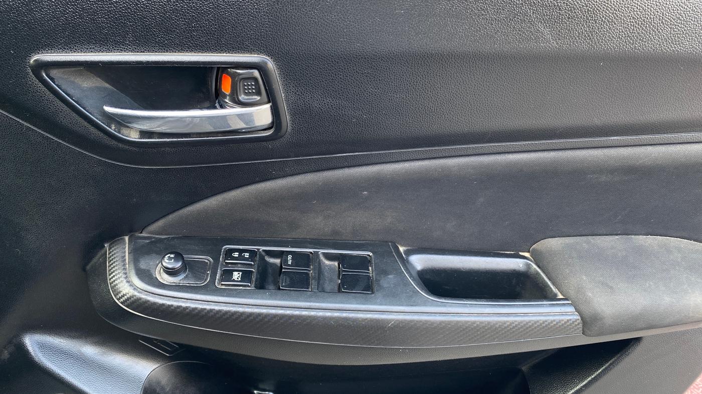 2020 Maruti Swift VXI, Petrol, Manual, 53,097 km, Driver Side Door Panels Control