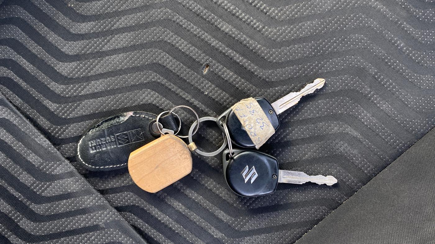 2020 Maruti Swift VXI, Petrol, Manual, 53,097 km, Key Close Up