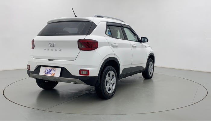 2021 Hyundai VENUE S MT 1.2 KAPPA, Petrol, Manual, 5,815 km, Right Back Diagonal (45- Degree) View