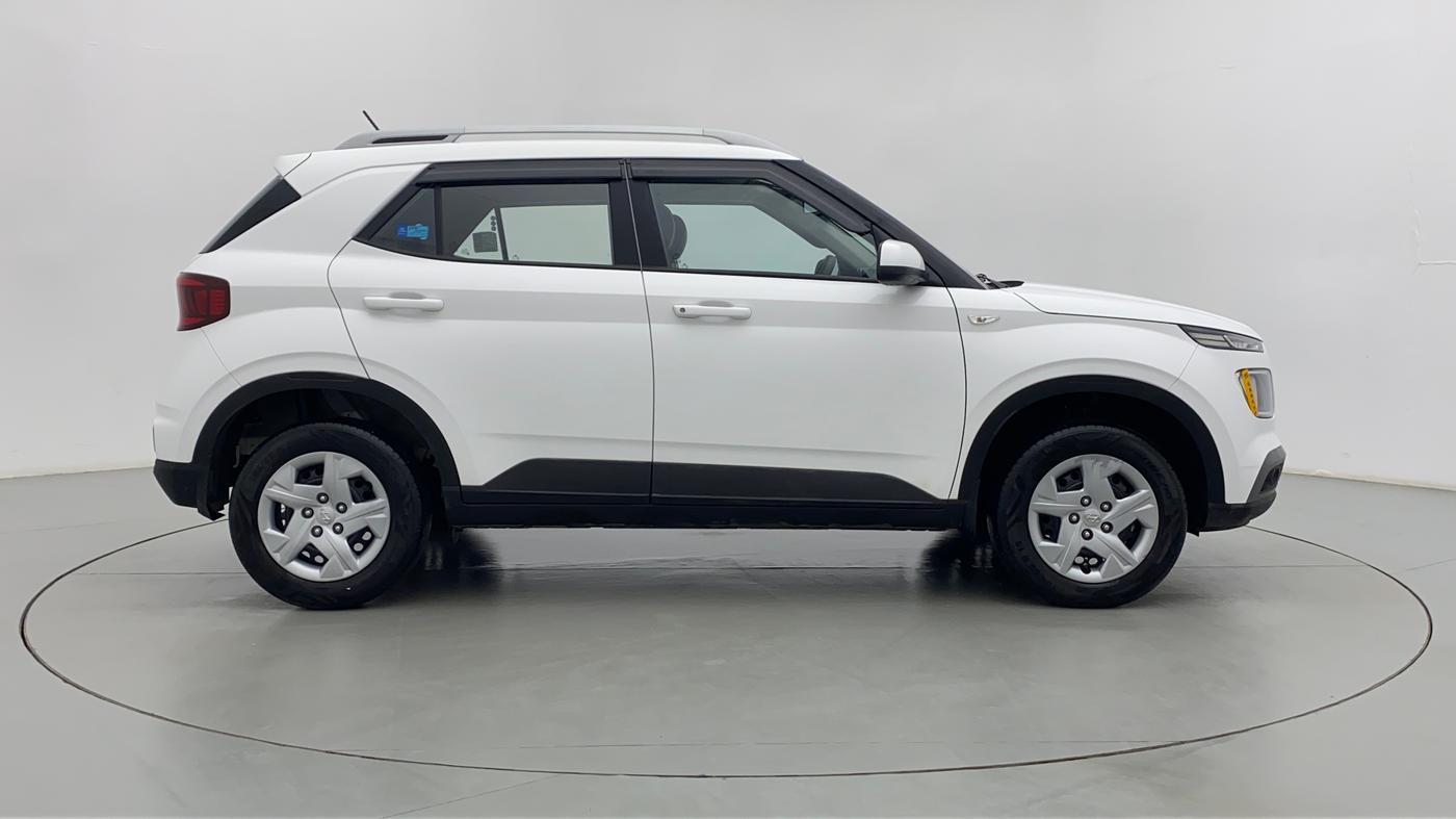 2021 Hyundai VENUE S MT 1.2 KAPPA, Petrol, Manual, 5,815 km, Right Side View