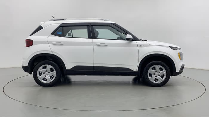 2021 Hyundai VENUE S MT 1.2 KAPPA, Petrol, Manual, 5,815 km, Right Side View