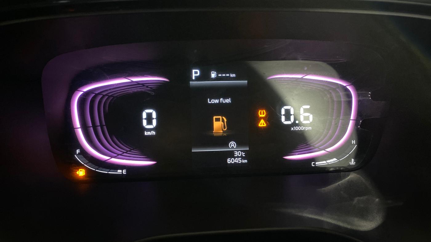 2023 KIA CARENS  LUXURY (O)1.5 TURBO DCT 7 STR, Petrol, Automatic, 6,043 km, Odometer Image