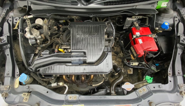 2017 Maruti Swift LXI (O), CNG, Manual, 42,741 km, Open Bonet