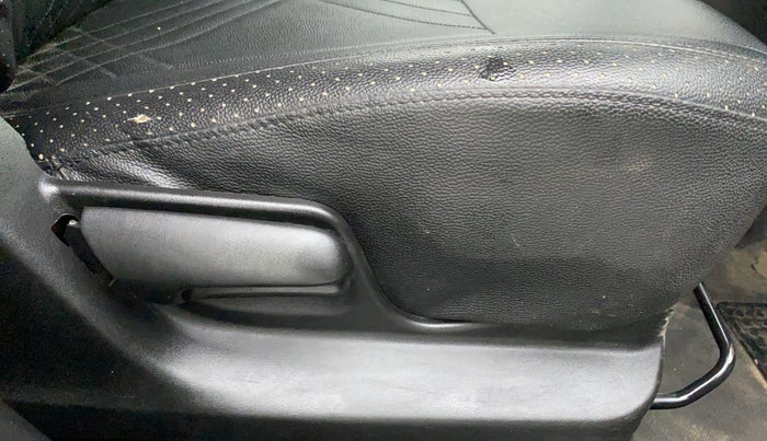 2017 Maruti Swift LXI (O), CNG, Manual, 42,741 km, Driver Side Adjustment Panel