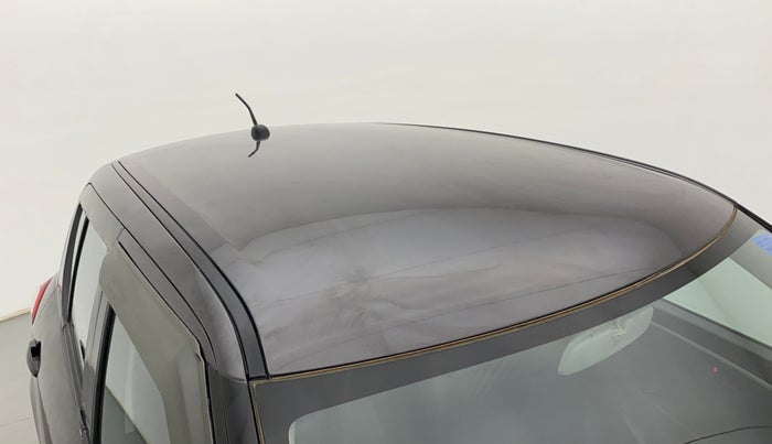 2017 Maruti Swift LXI (O), CNG, Manual, 42,741 km, Roof