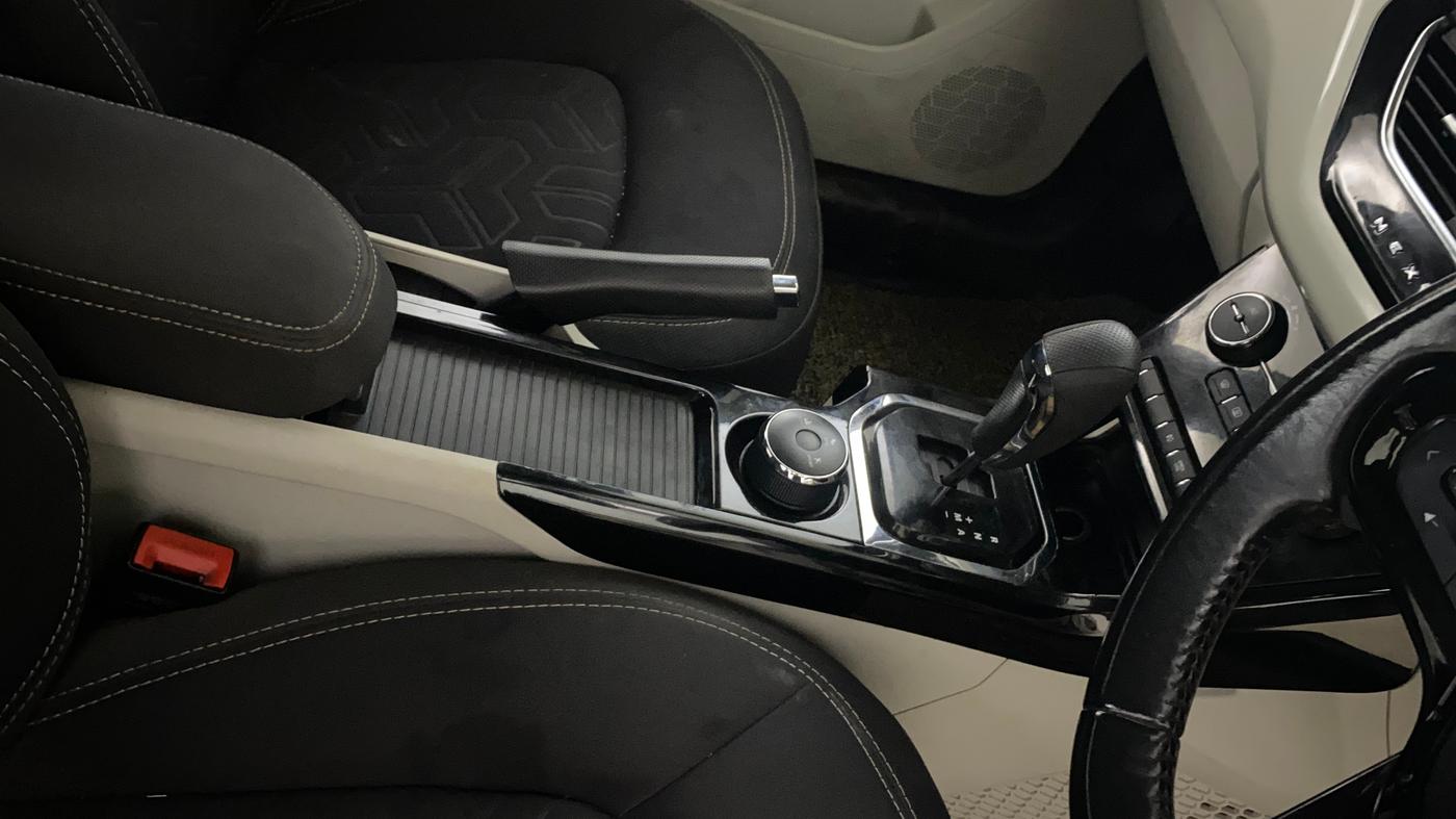 2022 Tata NEXON XZA PLUS (O) PETROL, Petrol, Automatic, 96,886 km, Gear Lever