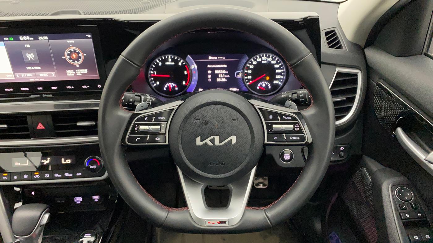 2022 KIA SELTOS GTX PLUS 1.5 DIESEL AT, CNG, Automatic, 21,050 km, Steering Wheel Close Up