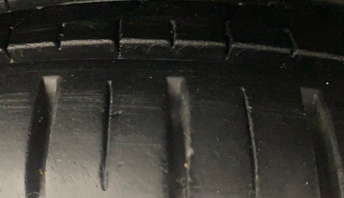 2023 Maruti Baleno ZETA 1.2 AGS, Petrol, Automatic, 10,847 km, Left Front Tyre Tread