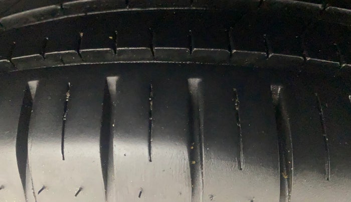 2023 Maruti Baleno ZETA 1.2 AGS, Petrol, Automatic, 10,847 km, Left Rear Tyre Tread