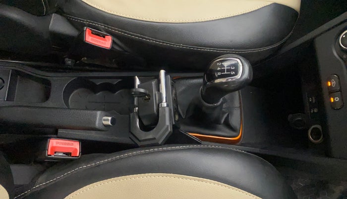 2019 Tata TIAGO NRG PETROL, Petrol, Manual, 74,452 km, Gear Lever