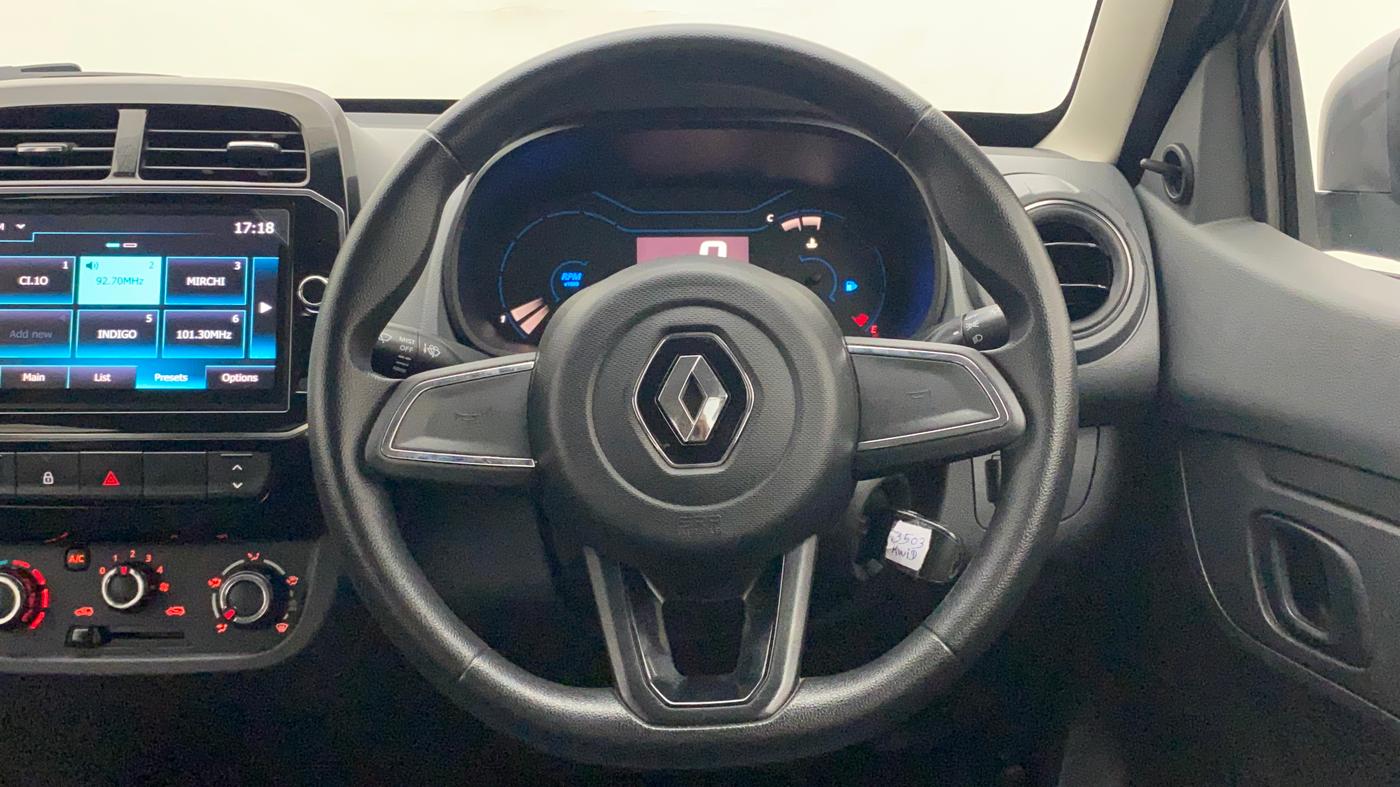 2021 Renault Kwid RXT 1.0 AMT (O), Petrol, Automatic, 31,053 km, Steering Wheel Close Up