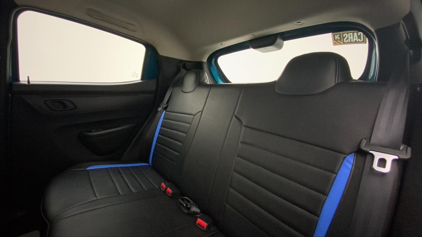 2021 Renault Kwid RXT 1.0 AMT (O), Petrol, Automatic, 31,053 km, Right Side Rear Door Cabin