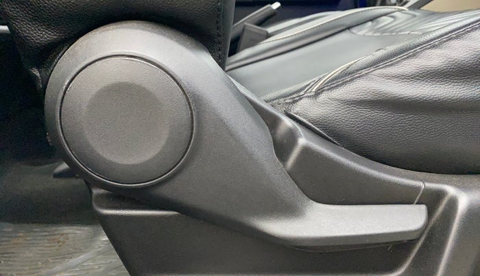 2022 Maruti New Wagon-R ZXI 1.2, Petrol, Manual, 24,832 km, Driver Side Adjustment Panel