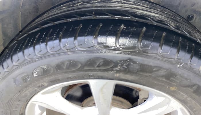 2017 Ford Ecosport TITANIUM 1.5L PETROL, Petrol, Manual, 33,794 km, Right Front Tyre Tread