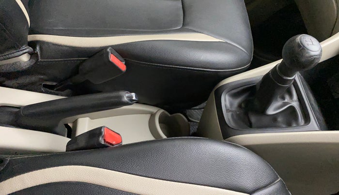2017 Maruti Celerio VXI (O), Petrol, Manual, 1,24,536 km, Gear Lever