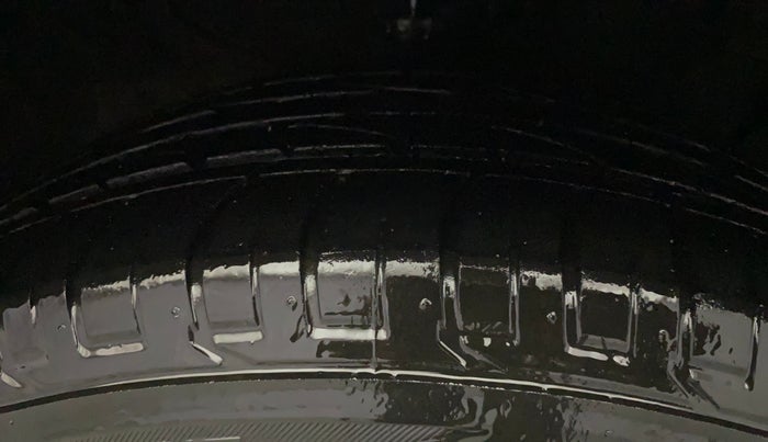 2017 Hyundai Creta SX PLUS AT 1.6 PETROL, Petrol, Automatic, 14,634 km, Right Front Tyre Tread