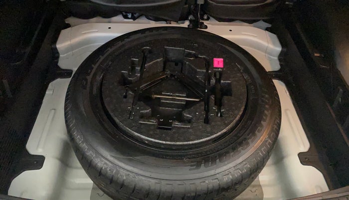 2017 Hyundai Creta SX PLUS AT 1.6 PETROL, Petrol, Automatic, 14,634 km, Spare Tyre